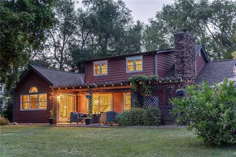 709 Riverside Drive N, North Hudson, WI 54016