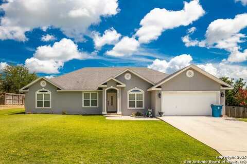 316 Crownhill, Pleasanton, TX 78064