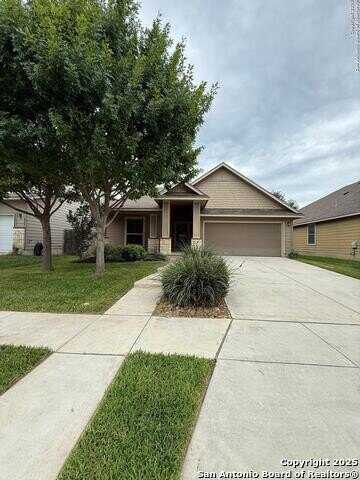 833 MANHATTAN, New Braunfels, TX 78130