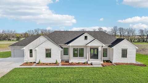4350 E Brenda Cir, Valley Center, KS 67147