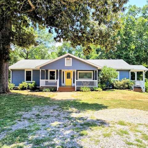 1266 Overton Rd, Victoria, VA 23974
