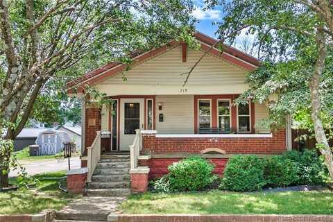 715 W 5th Street, Seymour, IN 47274