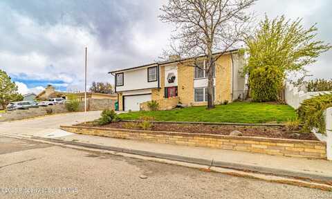 604 VENADA Circle, Farmington, NM 87401