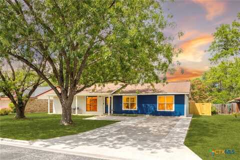 802 San Jacinto Street, Lockhart, TX 78644