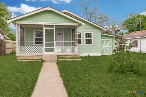 846 Holly Street, New Braunfels, TX 78130