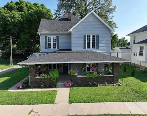 1005 E Walnut Street, Washington, IN 47501
