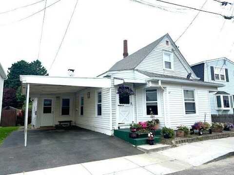 23 Rock Street, Bristol, RI 02809