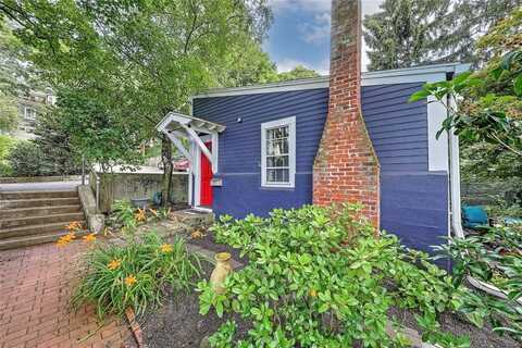 2 Burrs Lane, Providence, RI 02904
