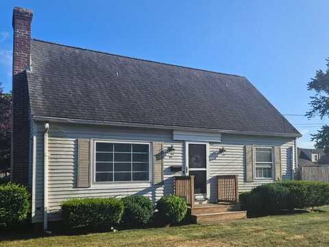 95 Harmony Court, Warwick, RI 02889