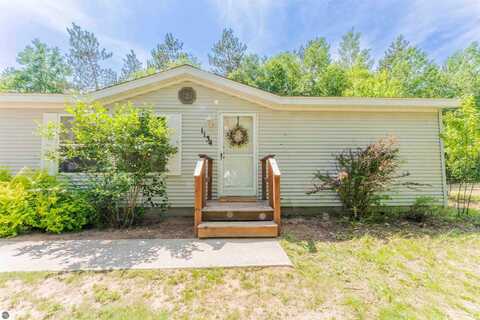 1134 Wagon Wheel Lane, Interlochen, MI 49643