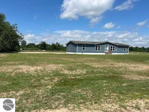 5730 Cavender Drive, Shepherd, MI 48883