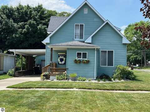 831 N River Avenue, Alma, MI 48801