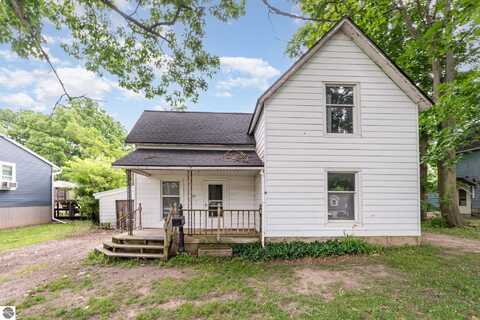 116 N Grover Avenue, Alma, MI 48801