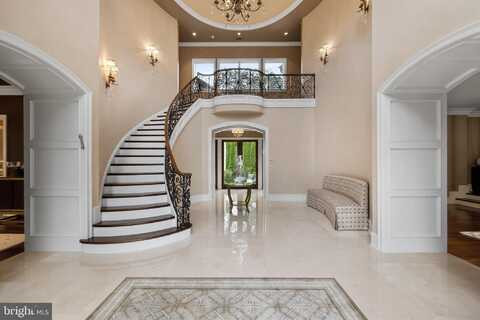 4 SOUTHWOOD DRIVE, CHERRY HILL, NJ 08003
