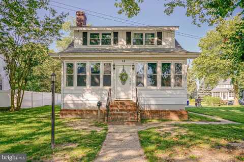 18 SPRING STREET, CARNEYS POINT, NJ 08069