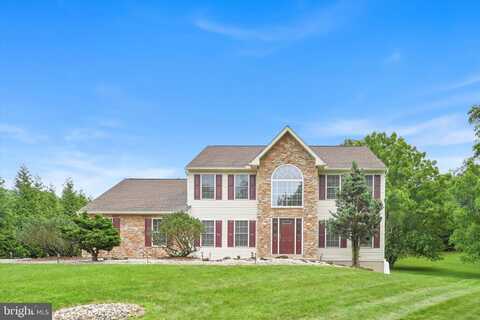 104 INDIAN RUN DRIVE, DOUGLASSVILLE, PA 19518