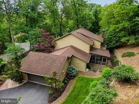 4700 LAUREL DRIVE, HARRISBURG, PA 17110