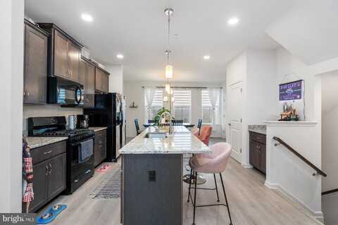 7323 MARTIN FARM CIRCLE, ROSEDALE, MD 21237