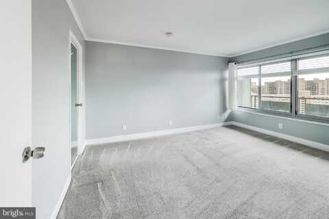 5340 HOLMES RUN PARKWAY, ALEXANDRIA, VA 22304