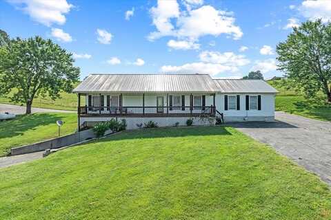 3135 Mullins Road, Byrdstown, TN 38549