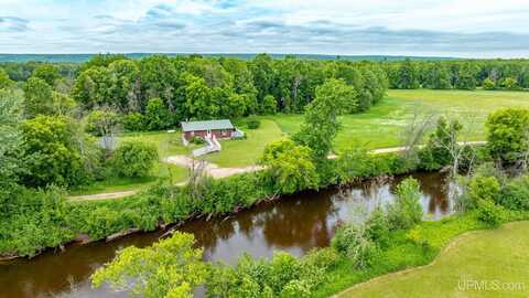 13680 River Bend, Pelkie, MI 49958