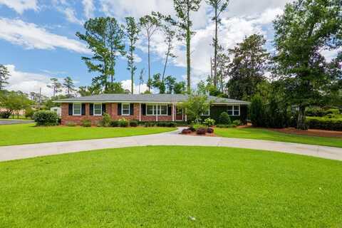 2417 Meadowbrook Dr., Valdosta, GA 31602