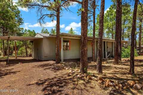 3622 Red Wing Loop, Overgaard, AZ 85933