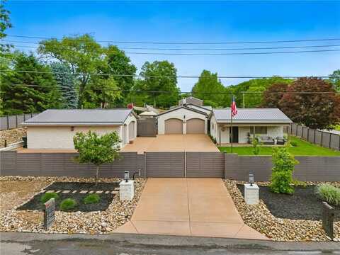 202 Woodlawn Rd, Cranberry Twp, PA 16066