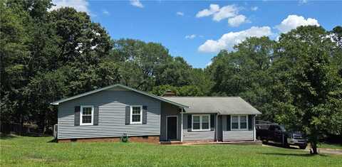 318 Country Glen Lane, Pelzer, SC 29669