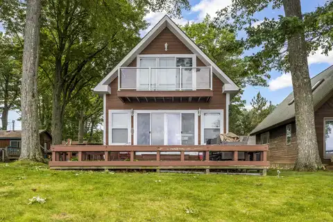 3974 W Houghton Lake Drive, Houghton Lake, MI 48629