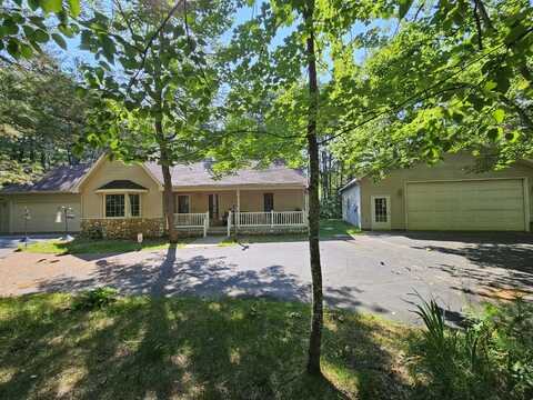 14911 King's Lane, Ocqueoc, MI 49759