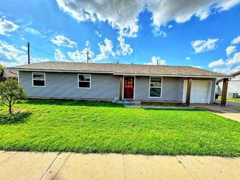 714 E 2nd Avenue, Spearman, TX 79081
