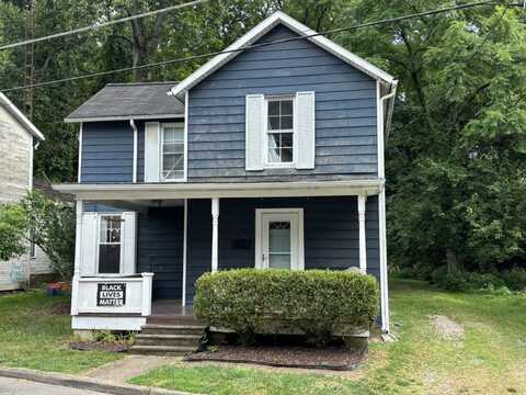 27 Brown St, Athens, OH 45701