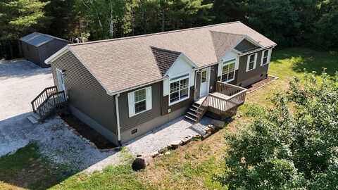 606 Patent Road, Peru, NY 12972
