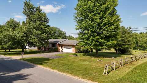 478 St Johns Road, Champlain, NY 12919