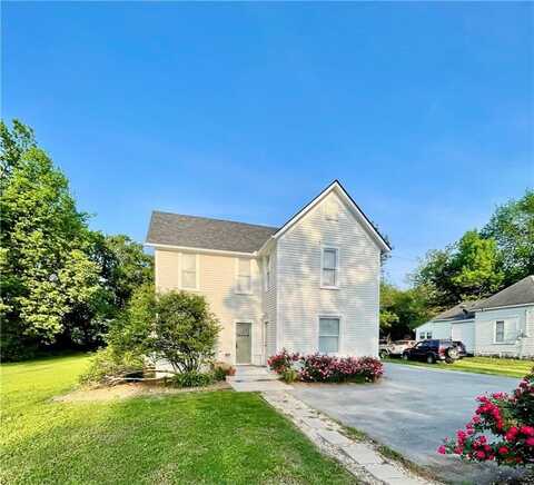 515 Washington ST, Siloam Springs, AR 72761