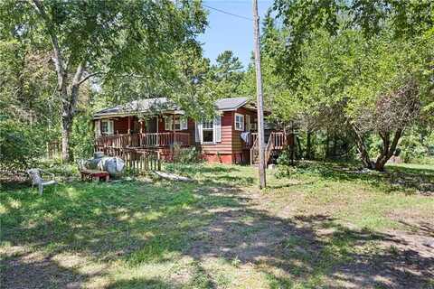 511 Eakins RD, Russellville, AR 72802