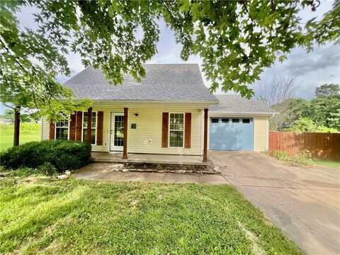 701 Tharp AVE, Green Forest, AR 72638