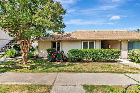 825 Oak Grove Rd, Concord, CA 94518
