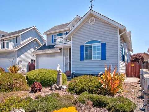 924 Glass Beach Drive, Fort Bragg, CA 95437