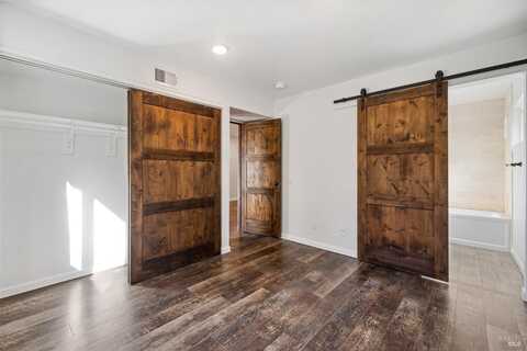 16 Woodstock Court, San Rafael, CA 94903