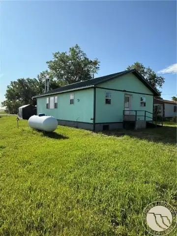 100 Stephens Street, Ferdig, MT 59471