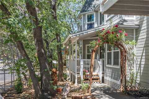 44284 Barton Lane, Sugarloaf, CA 92386