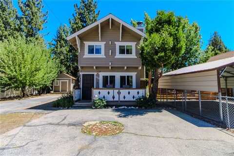 1020 West Country Club Boulevard, Big Bear City, CA 92314