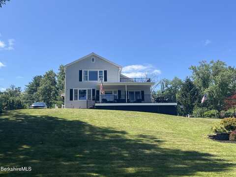 4 Wabasso St, Lanesborough, MA 01237