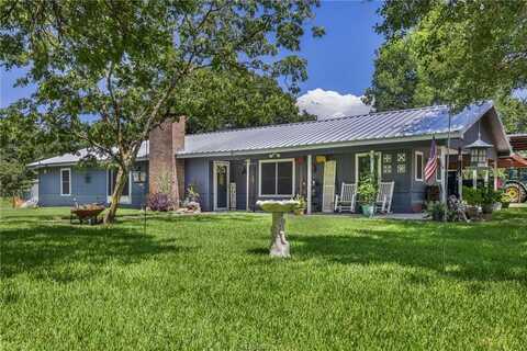 4450 Greenbriar Road, Madisonville, TX 77864