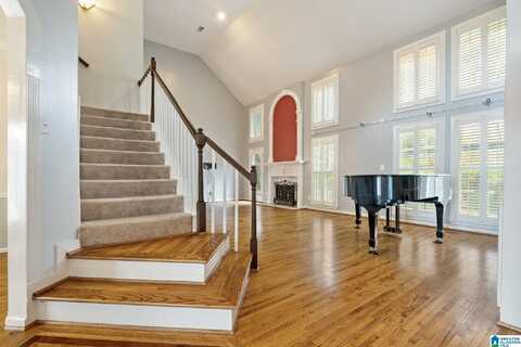 611 LONGWOOD PLACE, VESTAVIA HILLS, AL 35226