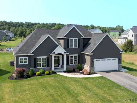 7 Kestrel Court, Orchard Park, NY 14127