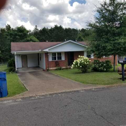 1305 Bayer St, Malvern, AR 72104