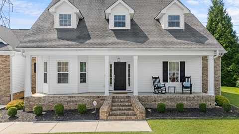 8746 Streamside Drive, Ooltewah, TN 37363